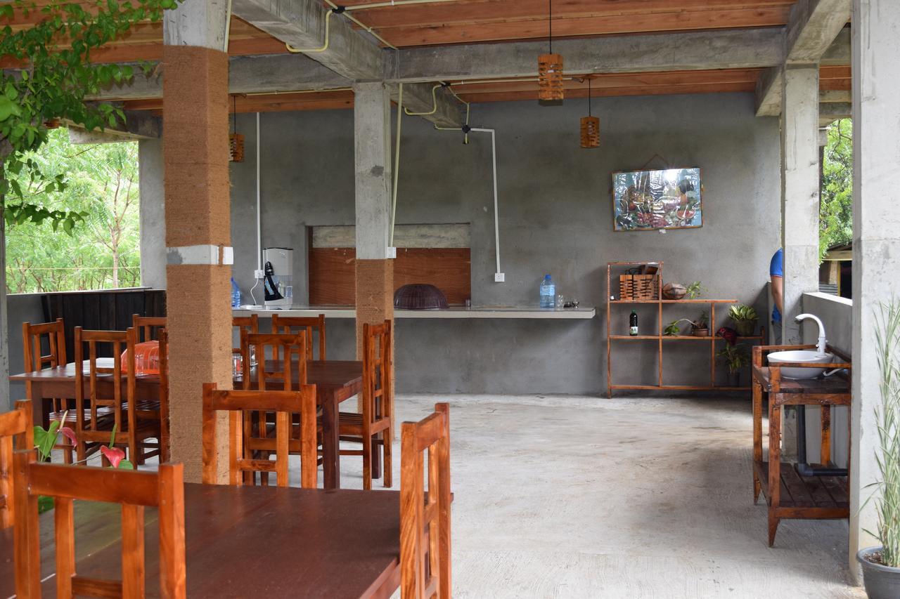Lavish Eco Jungle Hotell Tissamaharama Exteriör bild