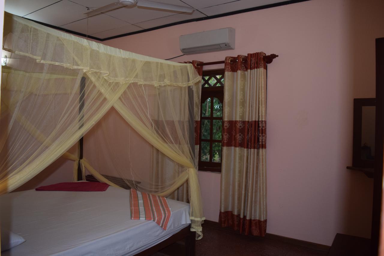 Lavish Eco Jungle Hotell Tissamaharama Exteriör bild