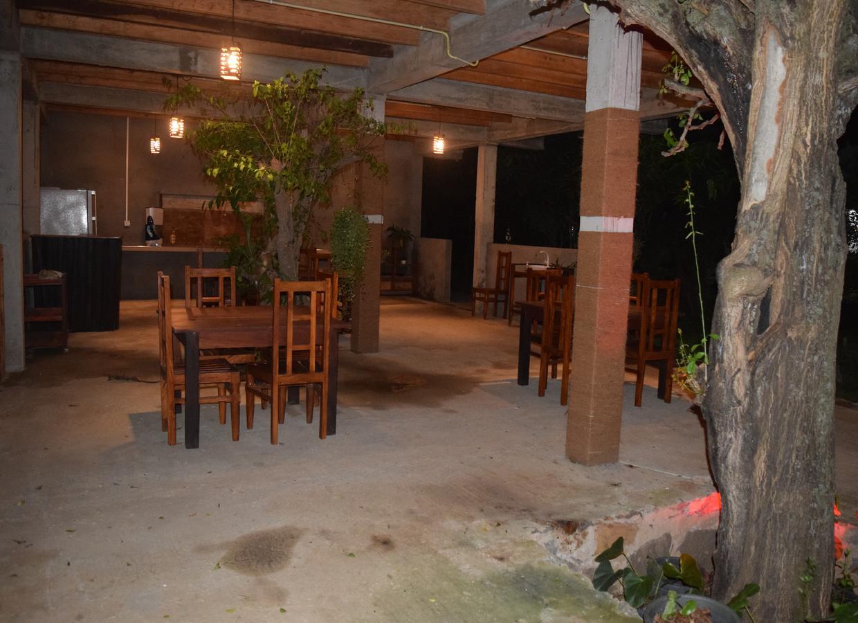 Lavish Eco Jungle Hotell Tissamaharama Exteriör bild